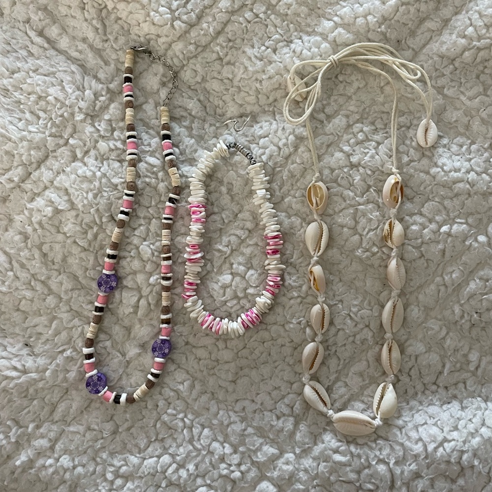 Brandy Melville Jewelry - 4 items!!🤍